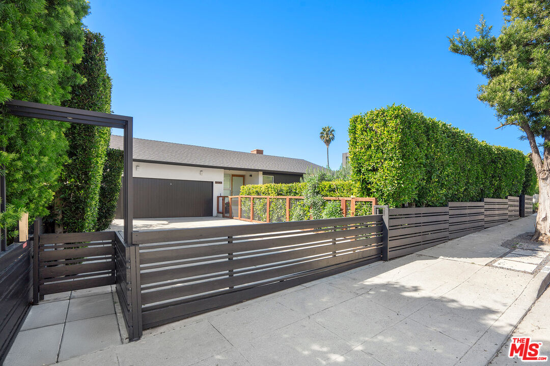 1006 Berkeley St, Santa Monica