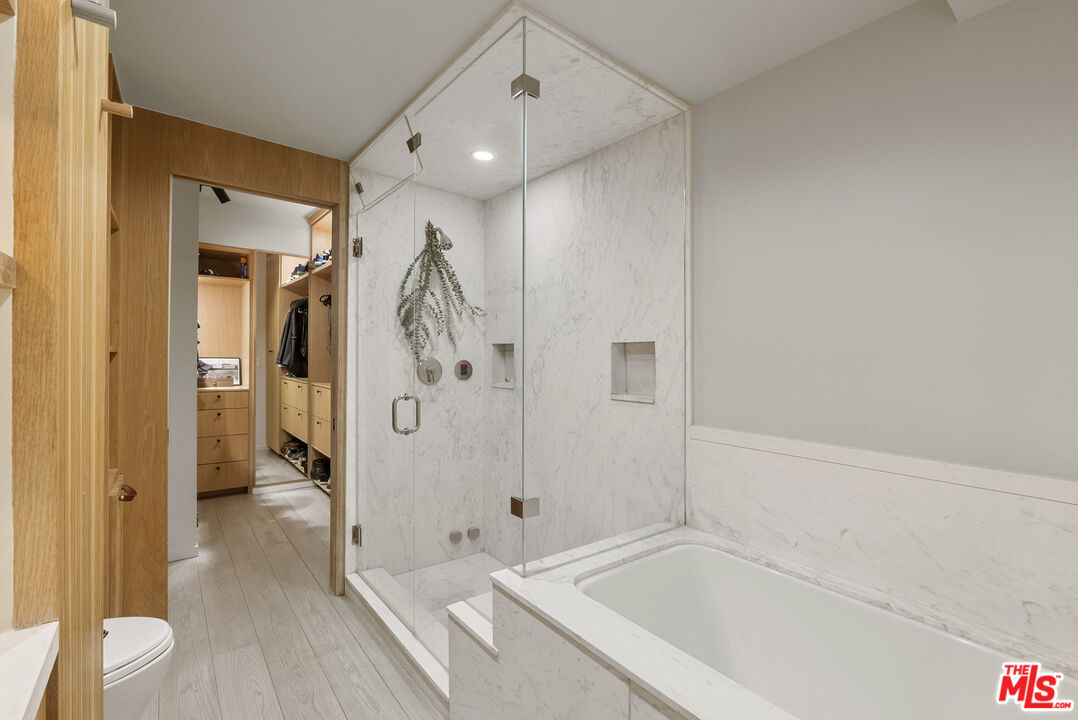838 N Doheny Dr Unit: 901, West Hollywood