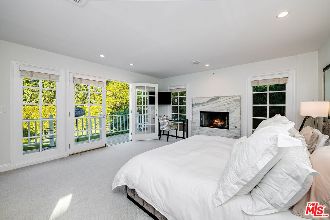 4080 Murietta Ave, Sherman Oaks