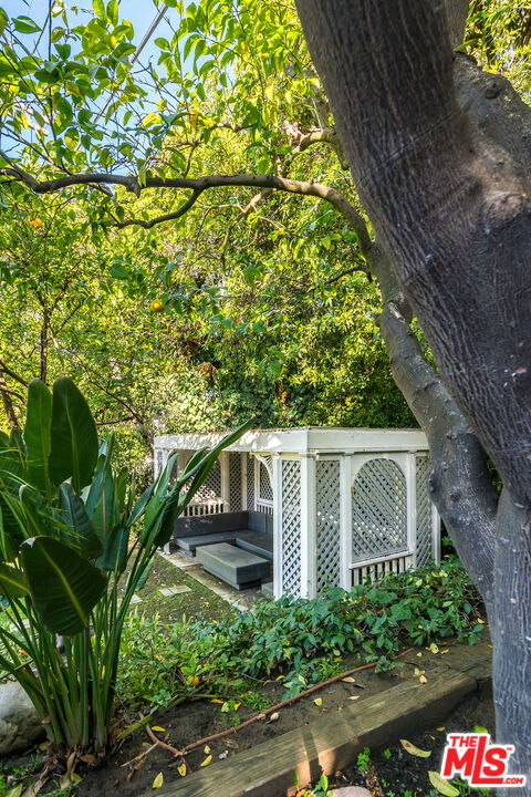 4080 Murietta Ave, Sherman Oaks