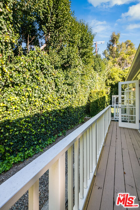 4080 Murietta Ave, Sherman Oaks