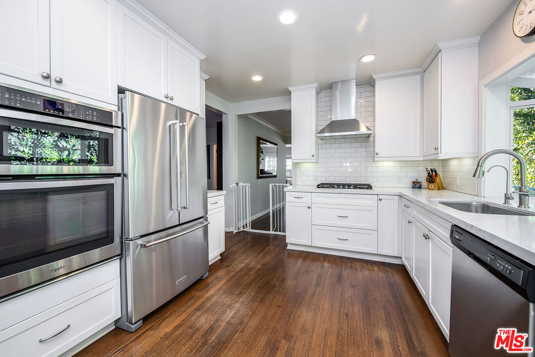 4080 Murietta Ave, Sherman Oaks
