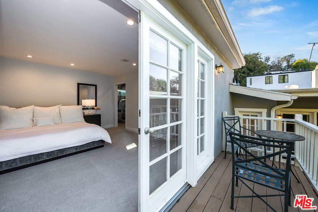 4080 Murietta Ave, Sherman Oaks