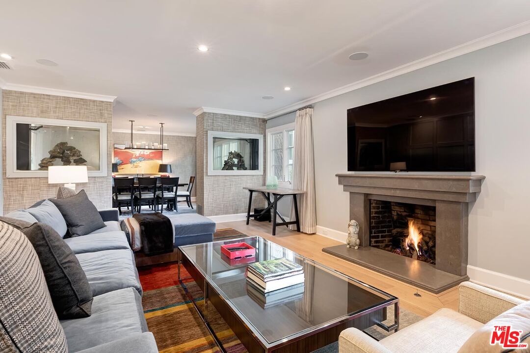 2285 Betty Ln, Beverly Hills