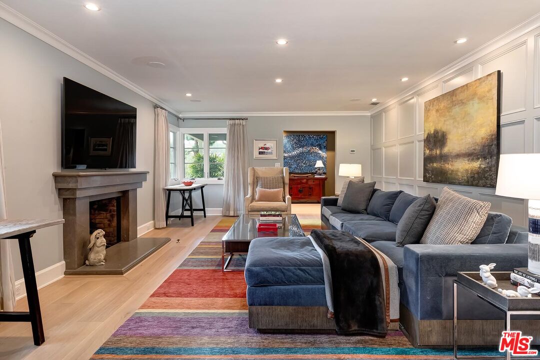 2285 Betty Ln, Beverly Hills