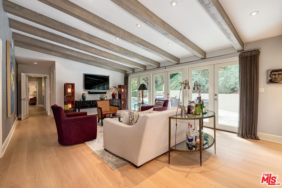 2285 Betty Ln, Beverly Hills