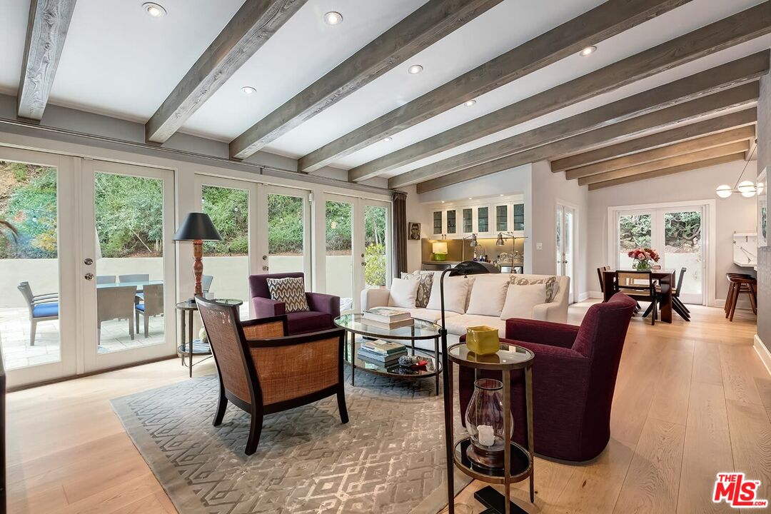 2285 Betty Ln, Beverly Hills