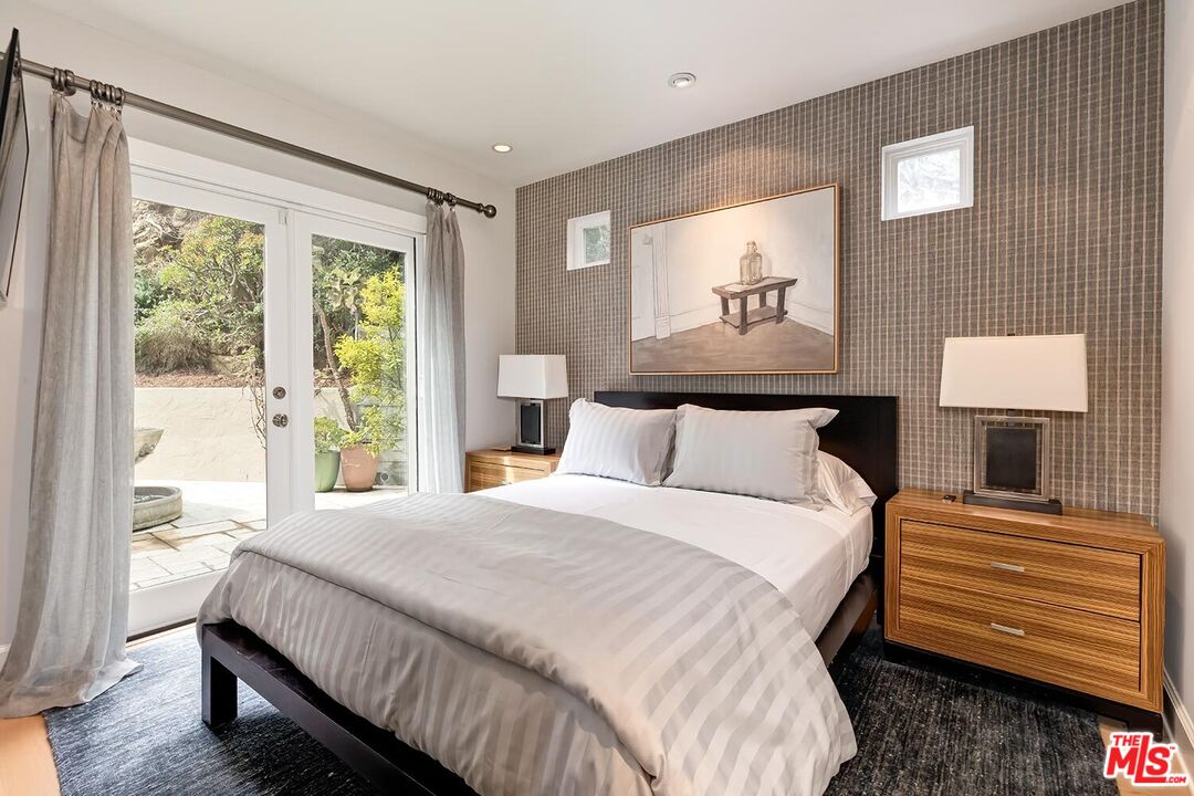 2285 Betty Ln, Beverly Hills