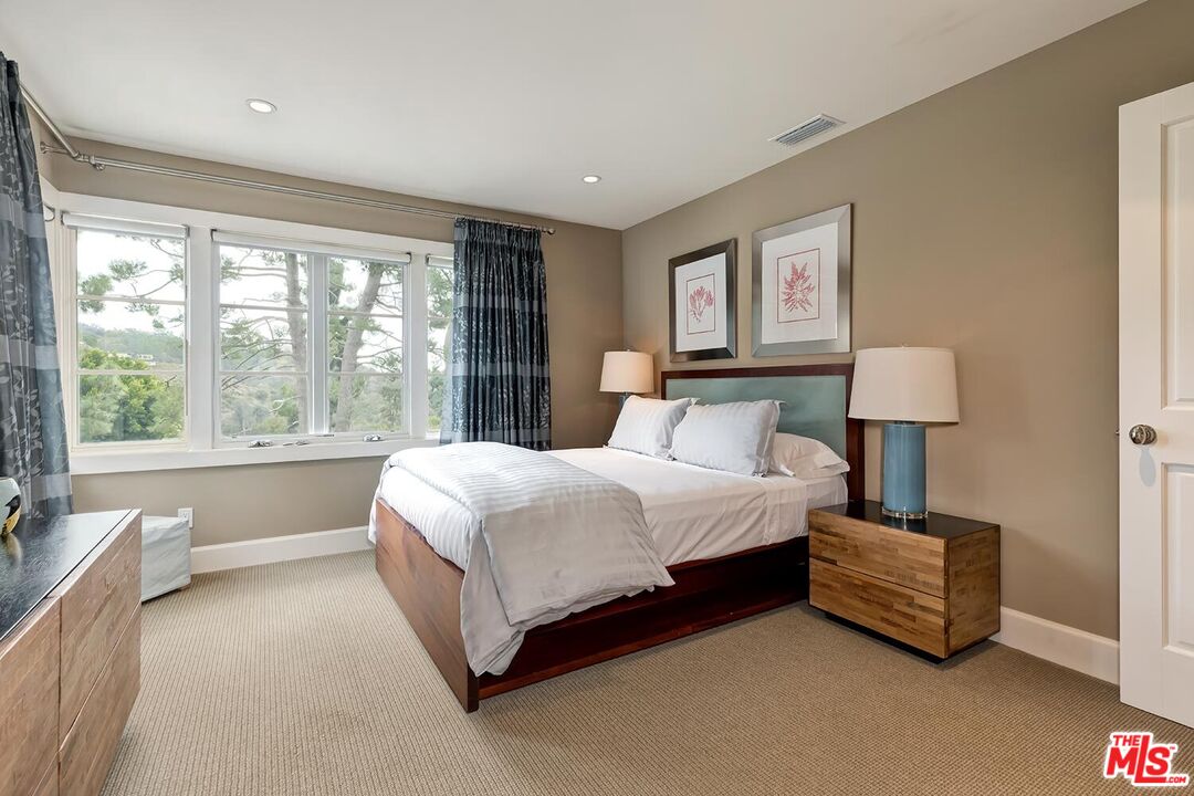 2285 Betty Ln, Beverly Hills
