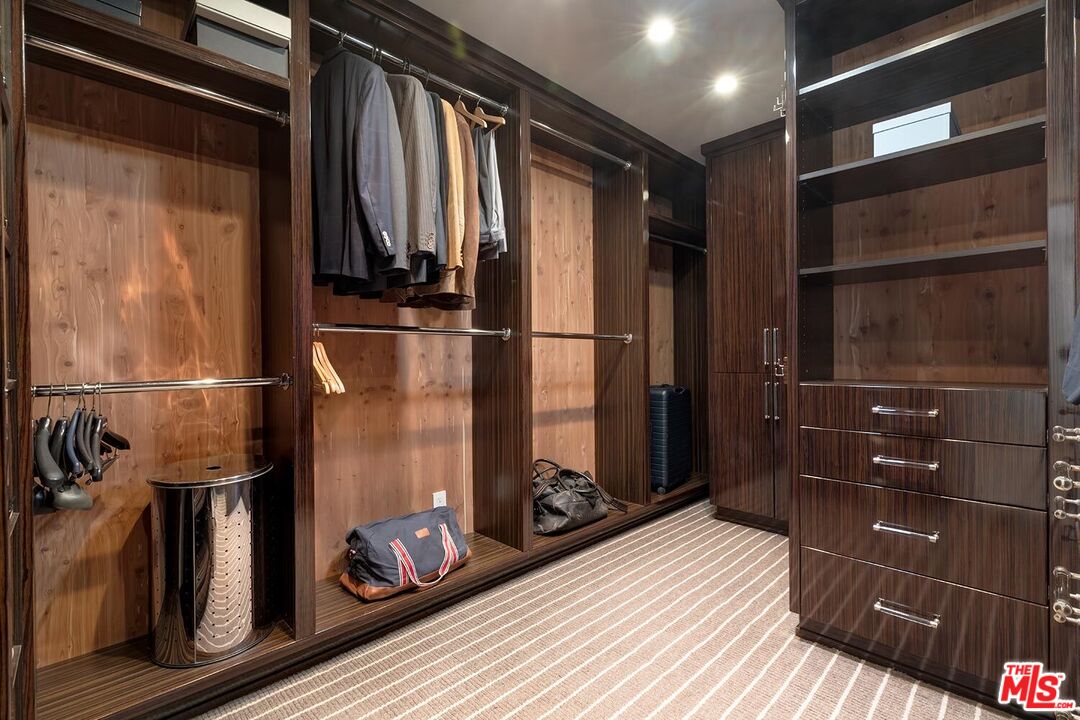 2285 Betty Ln, Beverly Hills