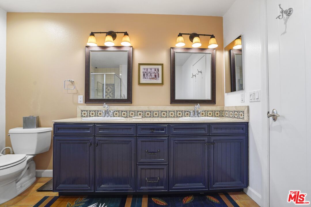 13308 Valleyheart Dr Unit: 207