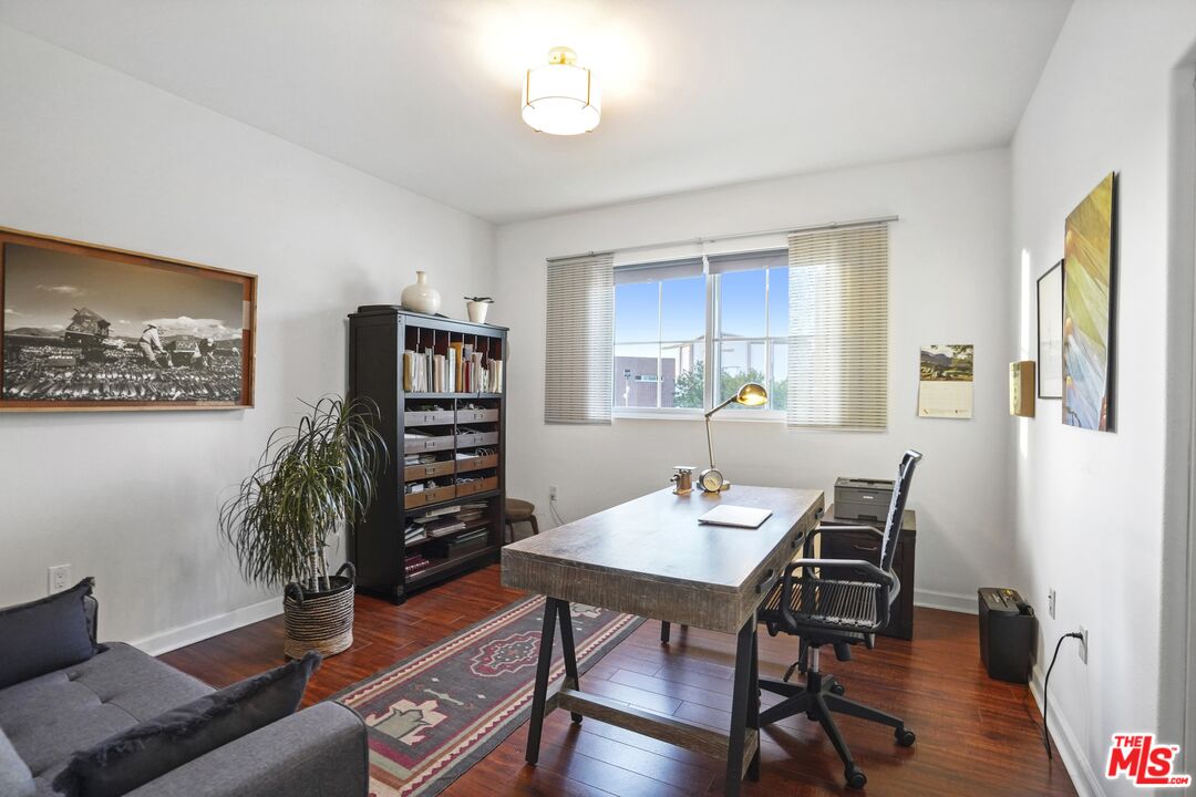 13308 Valleyheart Dr Unit: 207