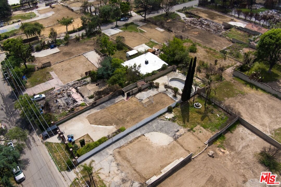 3359 Glenrose Ave, Altadena