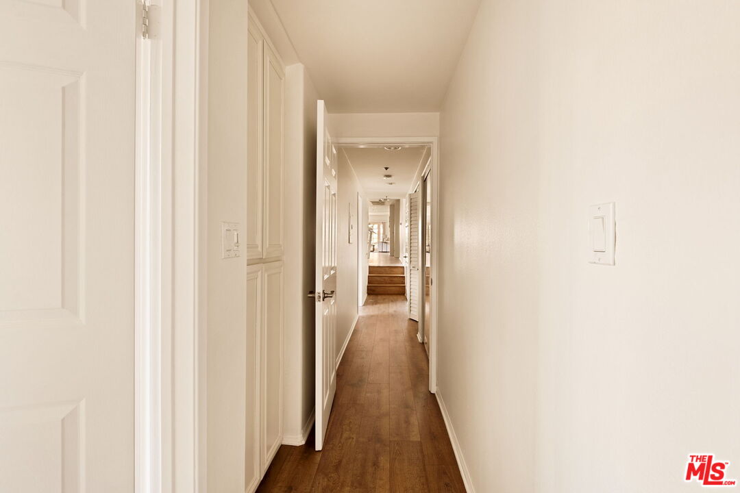2205 S Bentley Ave Unit: 202