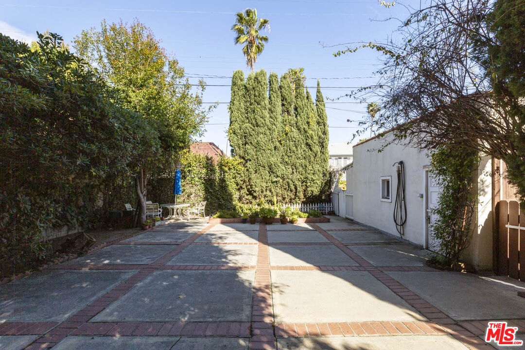 444 S Citrus Ave, Hancock Park