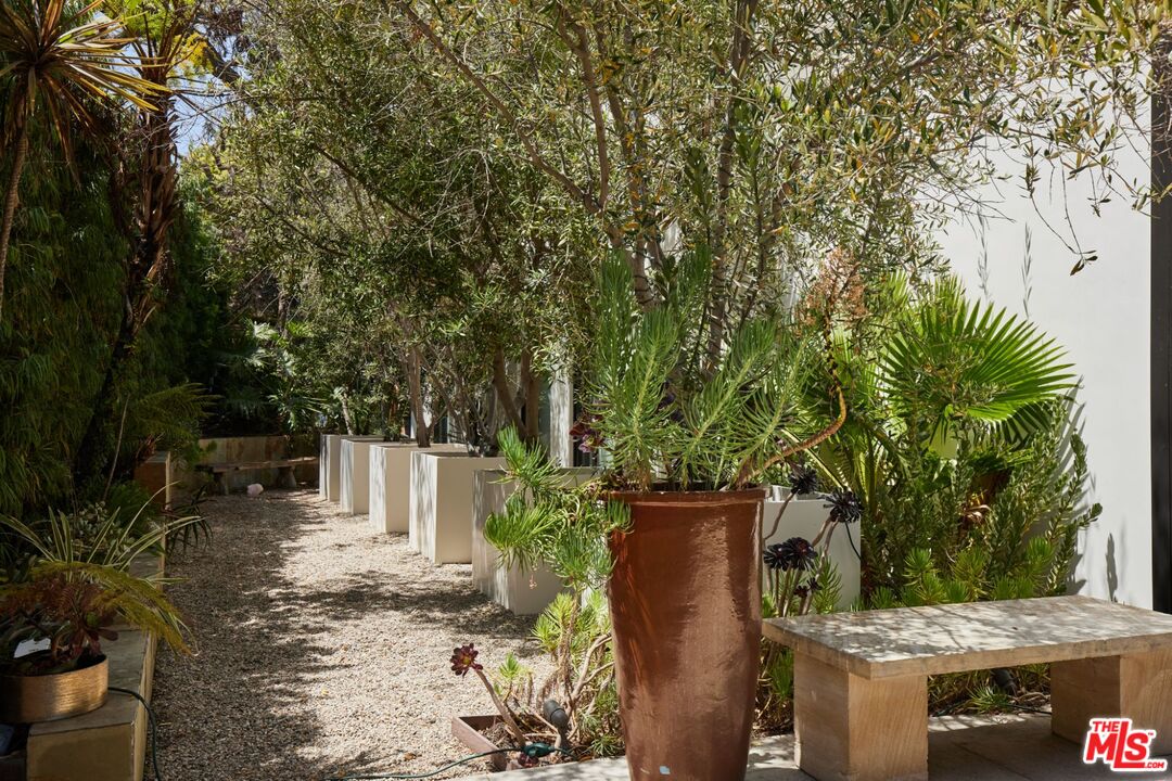 1514 San Remo Dr, Pacific Palisades