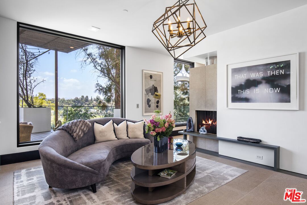 1514 San Remo Dr, Pacific Palisades