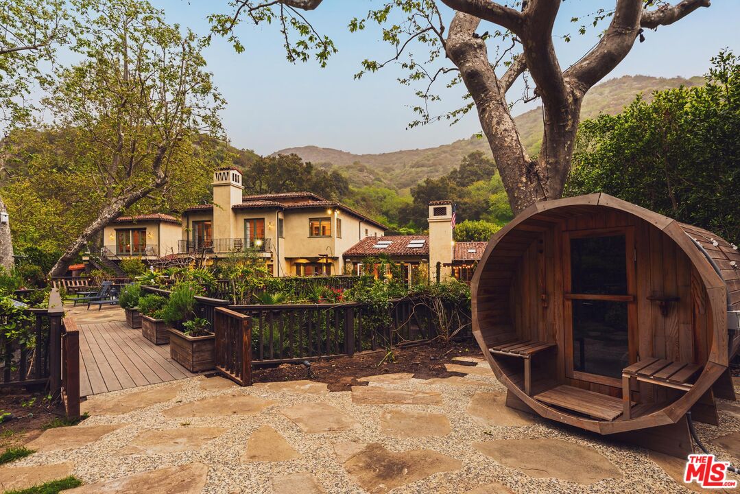 2975 Mandeville Canyon Rd, Los Angeles