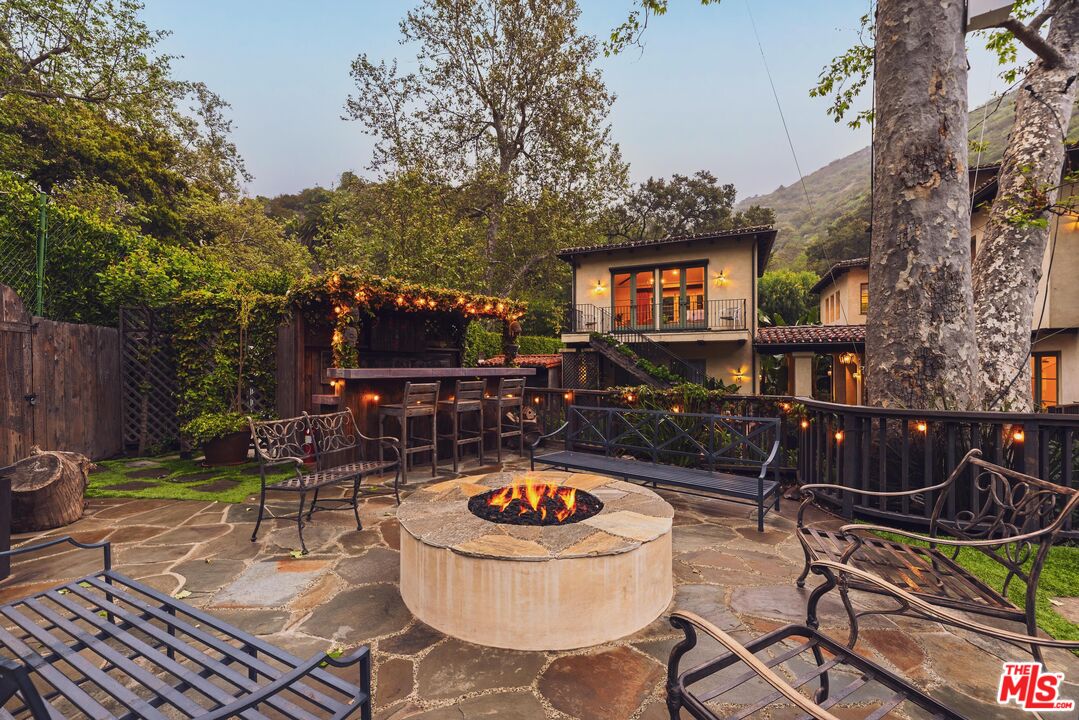 2975 Mandeville Canyon Rd, Los Angeles