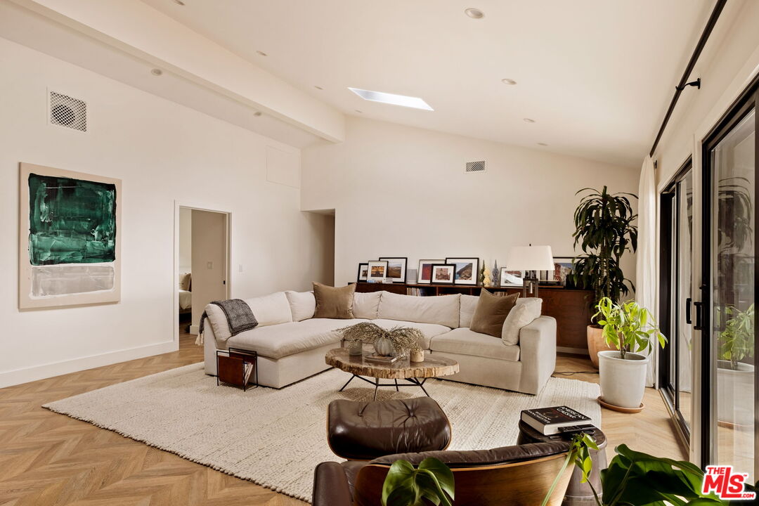 3476 Mandeville Canyon Rd, Brentwood
