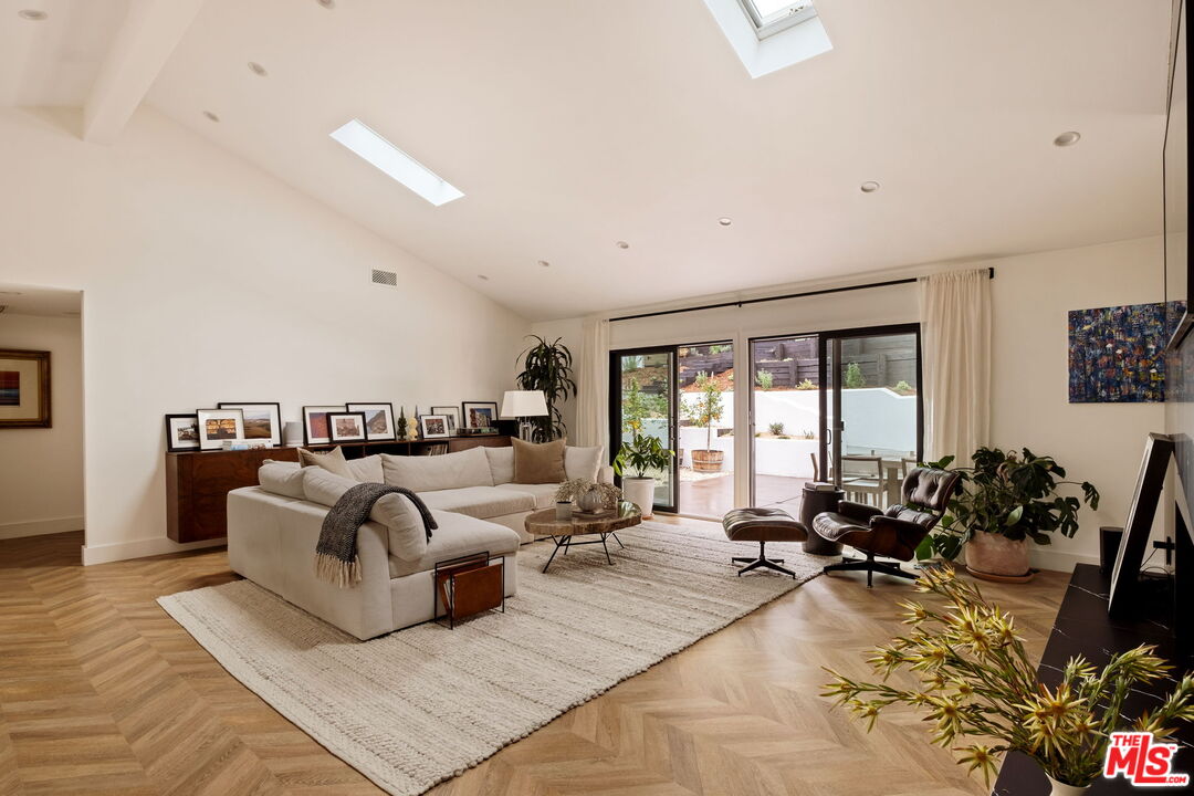 3476 Mandeville Canyon Rd, Brentwood