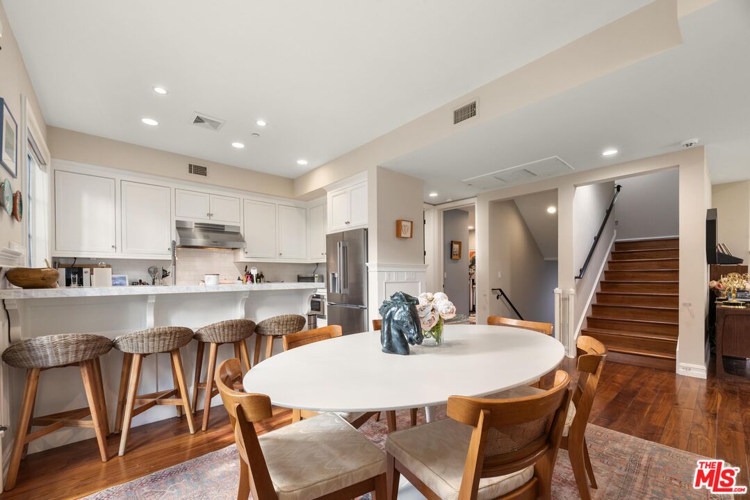 939 20th St Unit: 1