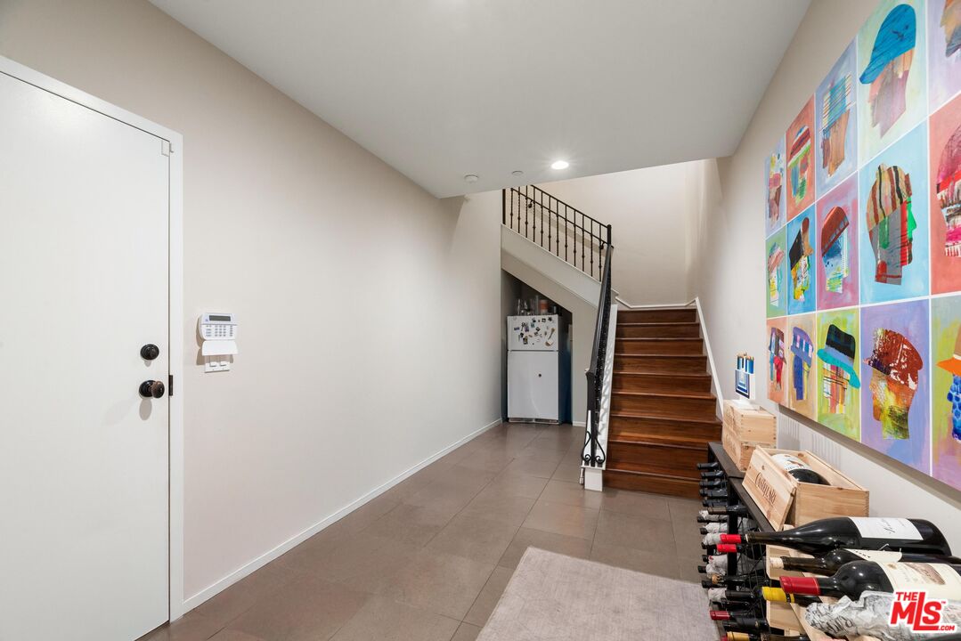 939 20th St Unit: 1