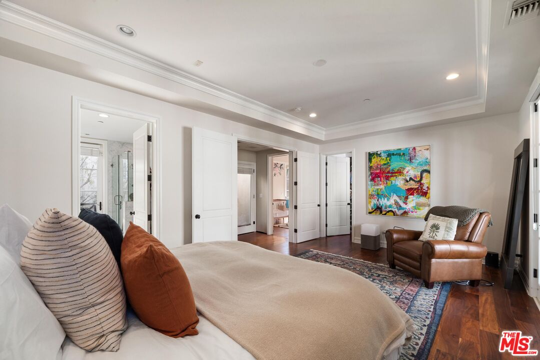 939 20th St Unit: 1