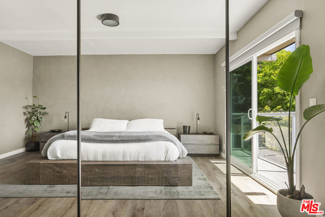 8460 Franklin Ave, hollywood hills