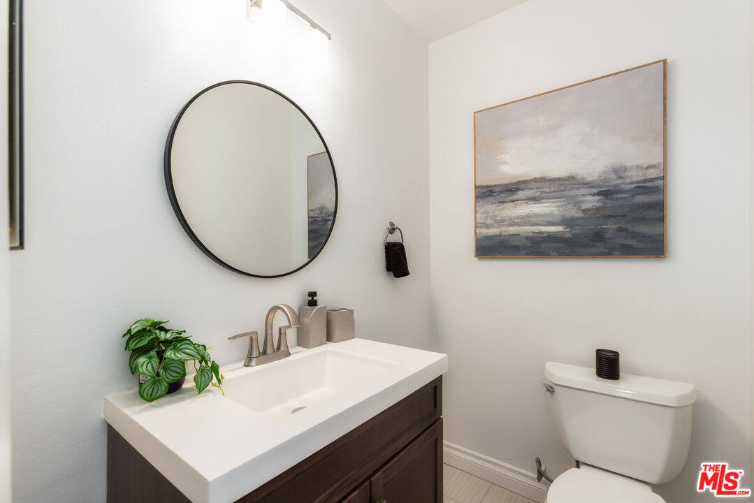 10751 Wilshire Blvd Unit: 1106
