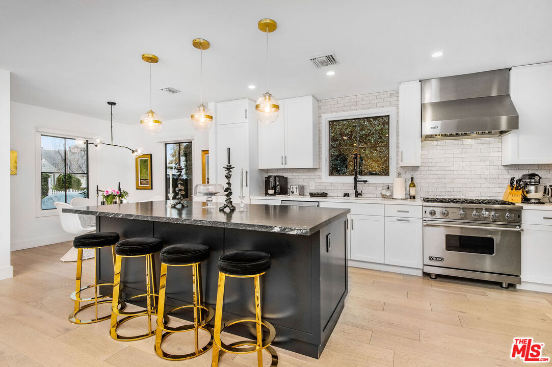 4513 Radford Ave, Valley Village