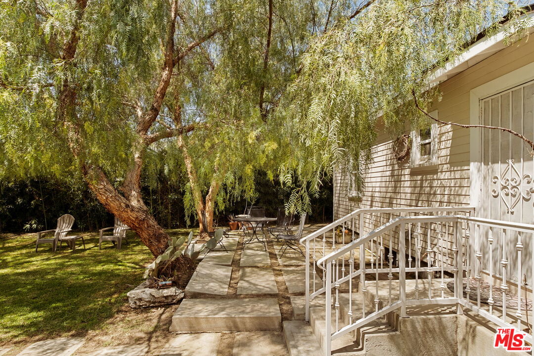 1590 Glen Aylsa Ave, Eagle Rock