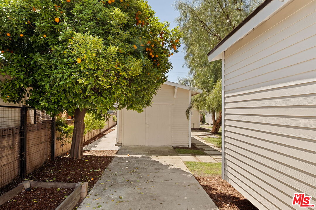 1590 Glen Aylsa Ave, Eagle Rock