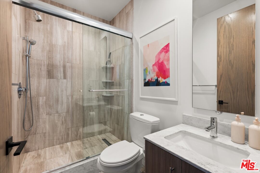 1130 N Ogden Dr, West Hollywood
