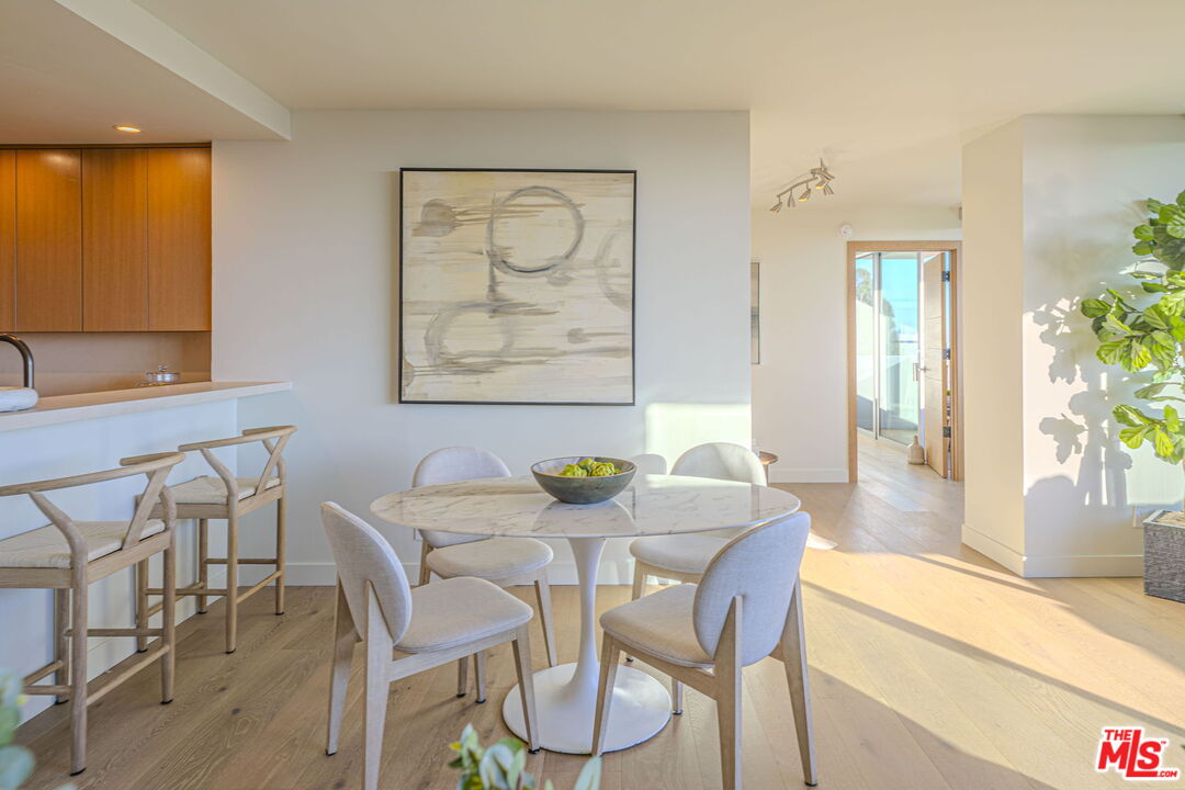 8787 Shoreham Dr Unit: 508/509
