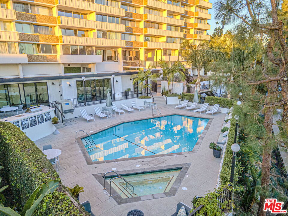 8787 Shoreham Dr Unit: 508/509