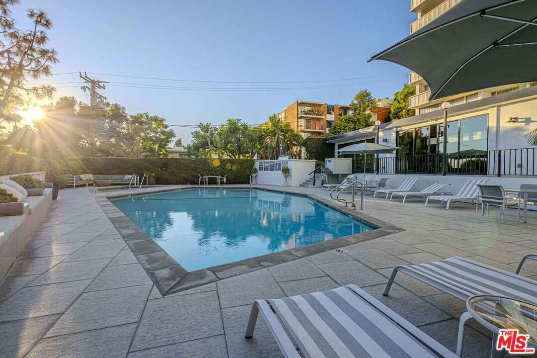 8787 Shoreham Dr Unit: 508/509