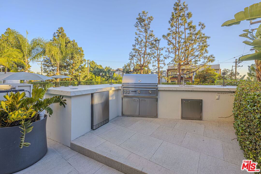 8787 Shoreham Dr Unit: 508/509