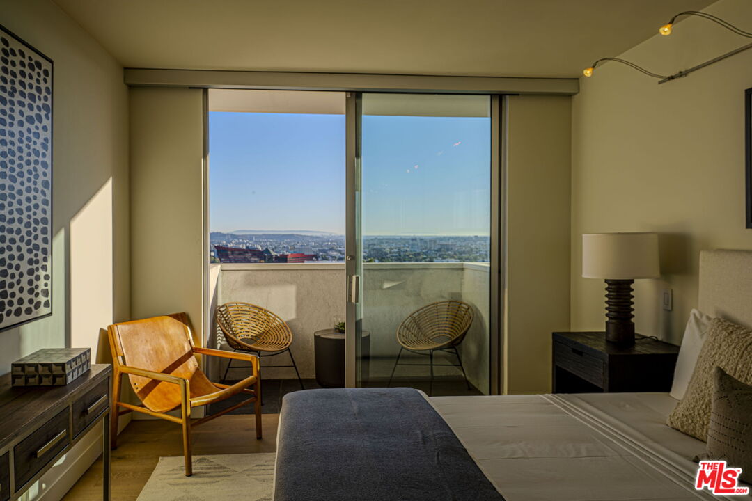 8787 Shoreham Dr Unit: 508/509