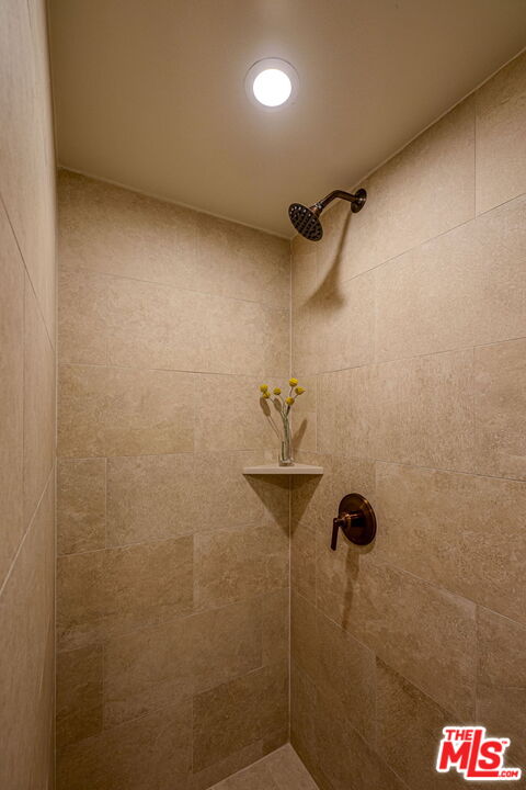 8787 Shoreham Dr Unit: 508/509