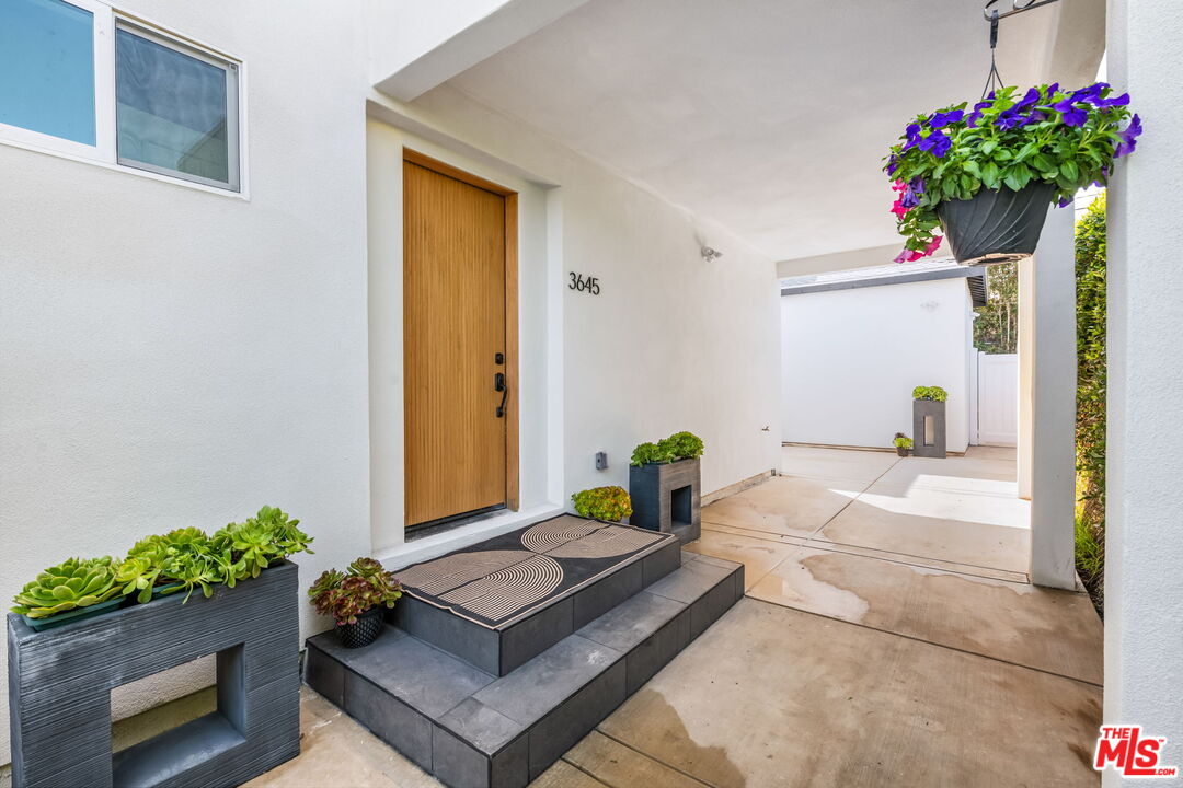 3645 Helms Ave, Culver City