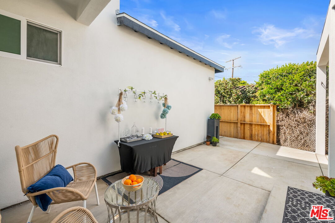 3645 Helms Ave, Culver City