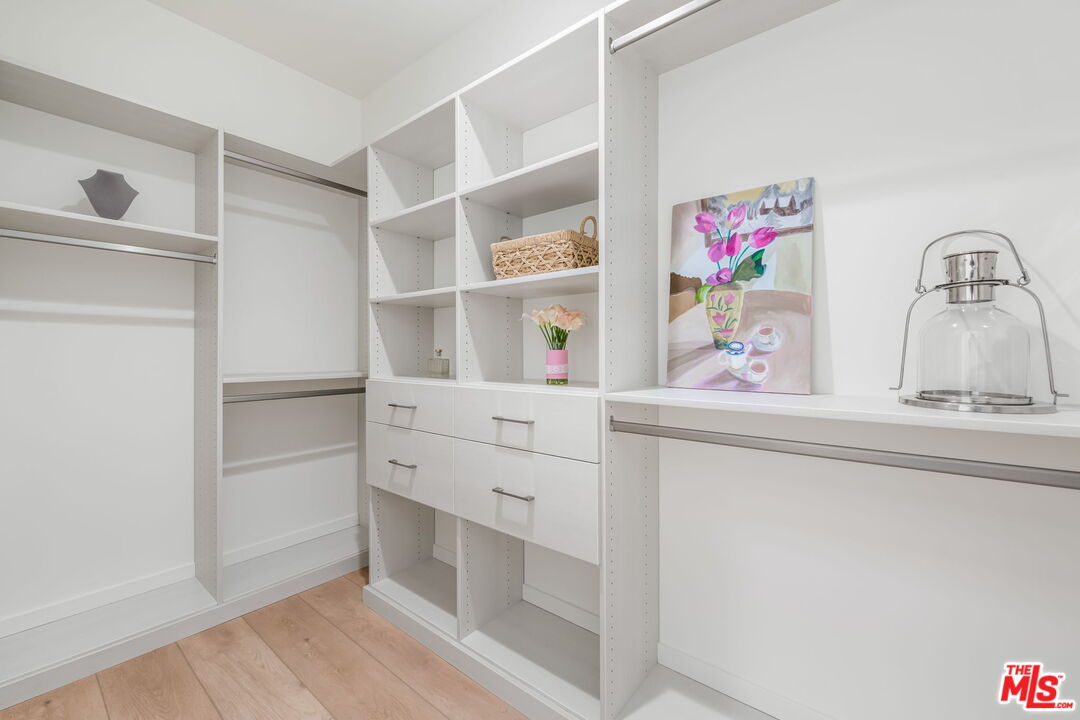 3645 Helms Ave, Culver City
