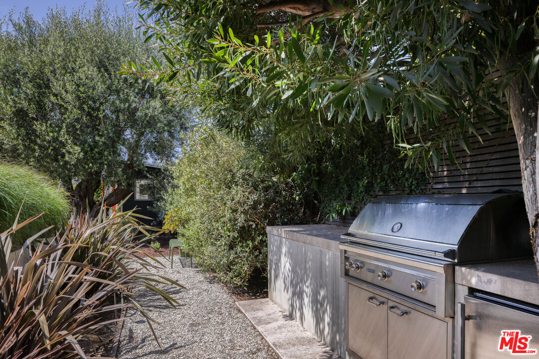 2021 Ashland Ave, Santa Monica