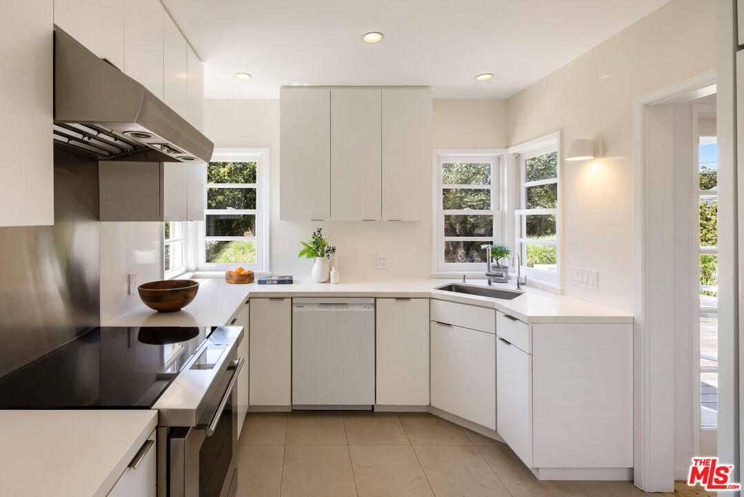 2021 Ashland Ave, Santa Monica