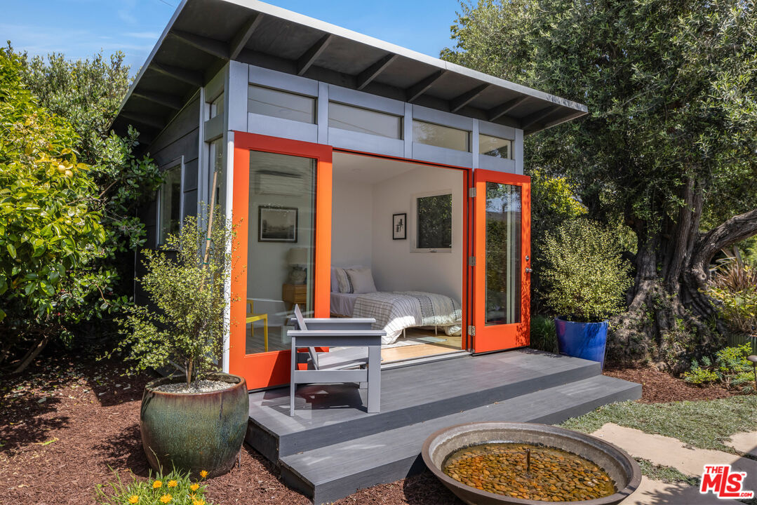 2021 Ashland Ave, Santa Monica