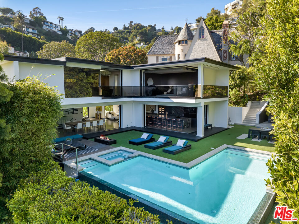 1516 N Kings Rd, Sunset Strip