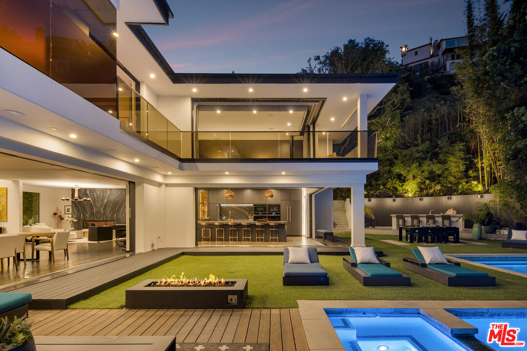 1516 N Kings Rd, Sunset Strip