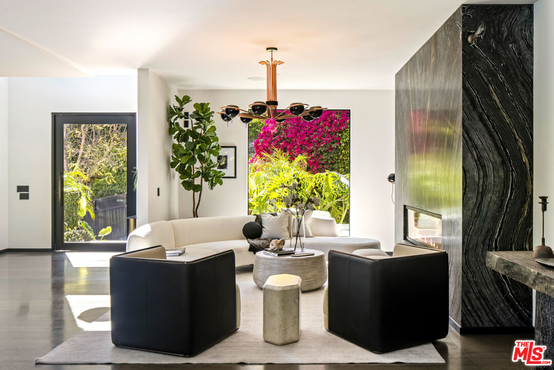 1516 N Kings Rd, Sunset Strip