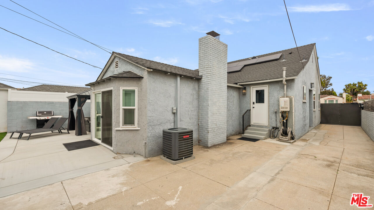 8701 S 6th Ave
